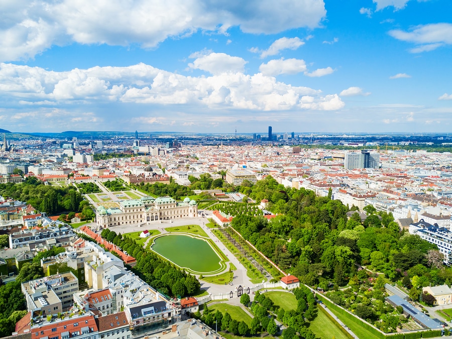 Stockfoto-ID: 235272145 Copyright: saiko3p/Bigstockphoto.com