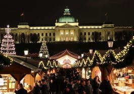 Weihnachtsmarkt Schönbrunn - Kein Platz für die traditionelle Krippe?