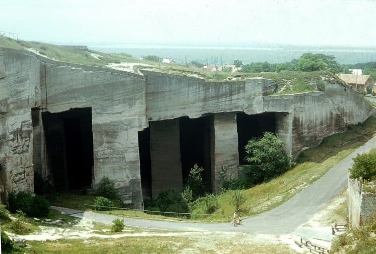 Dguendel, CC BY 3.0 , via Wikimedia Commons